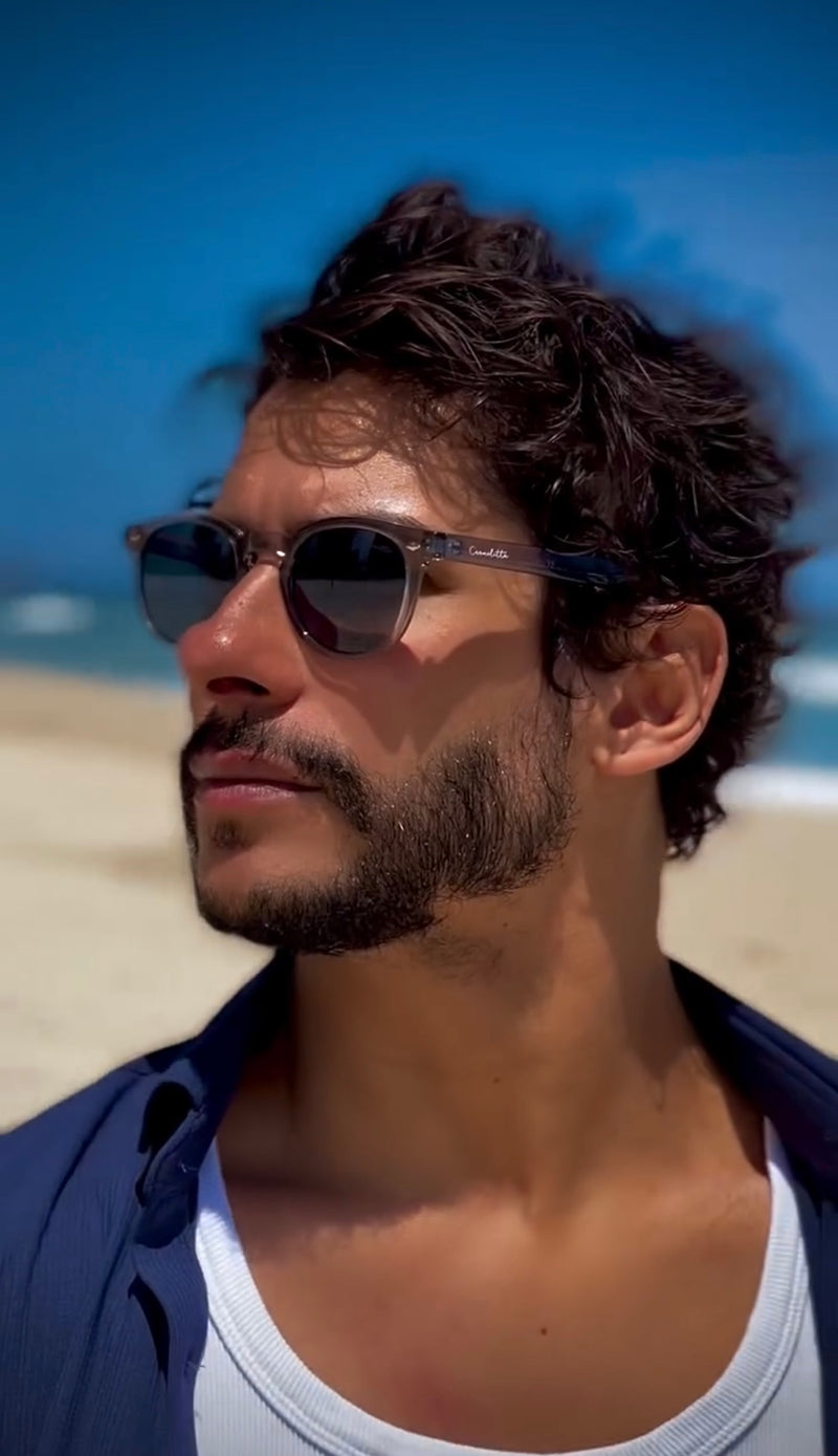 Óculos Reserva Cinza Translúcido