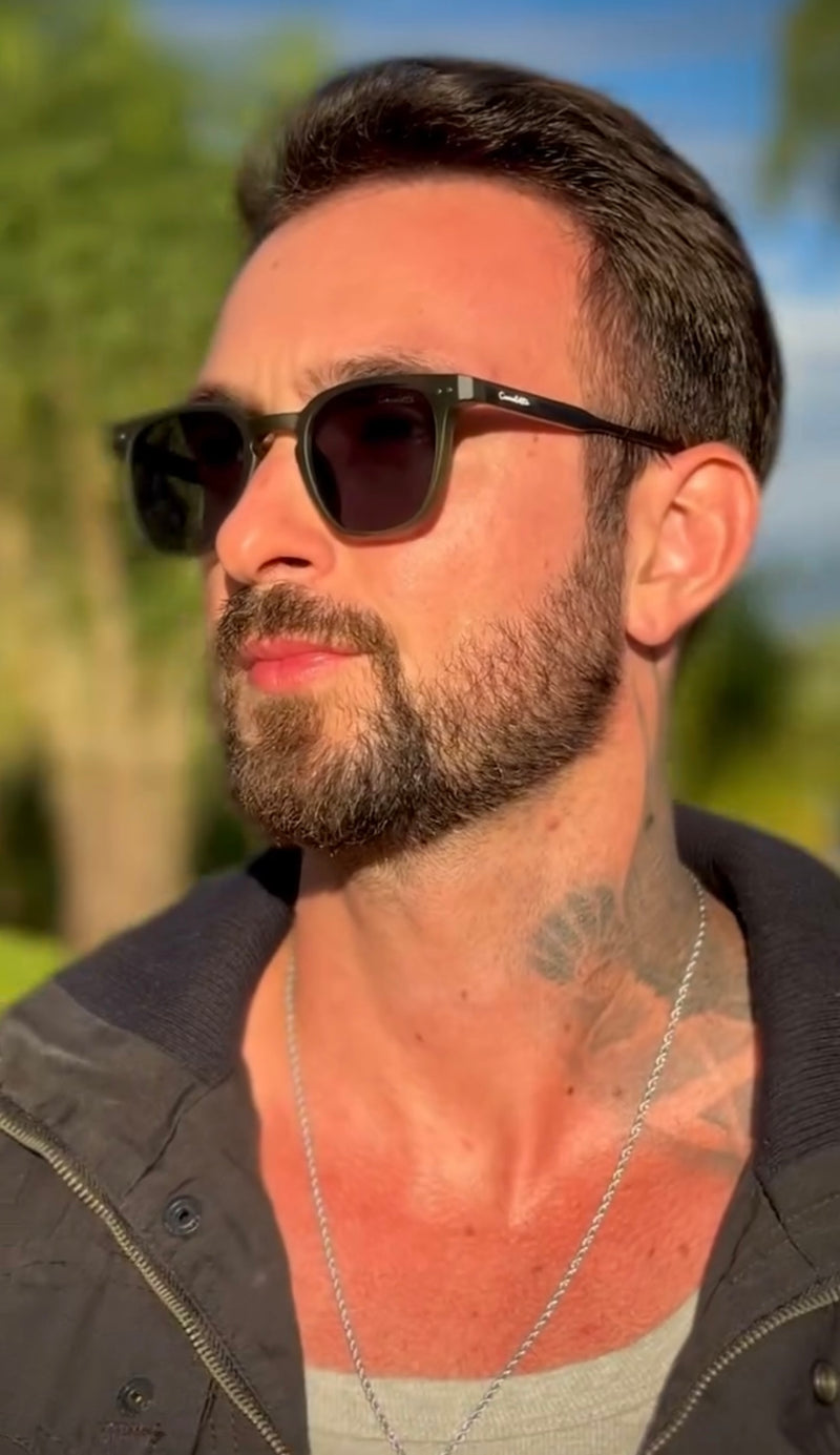 Óculos Square Verde Militar